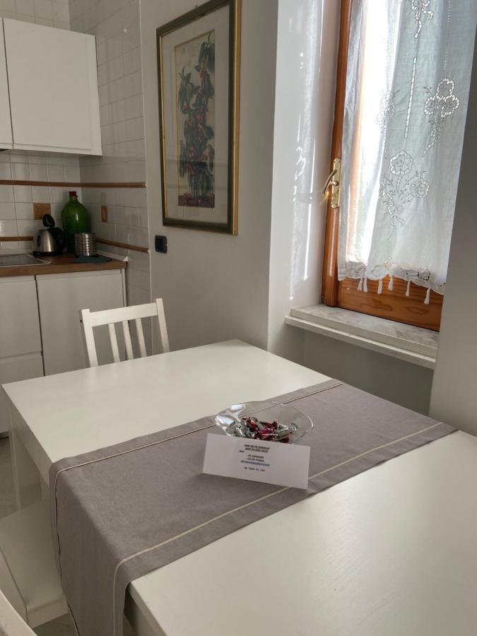 La Casa Di Giu Leilighet Pozzuoli Eksteriør bilde